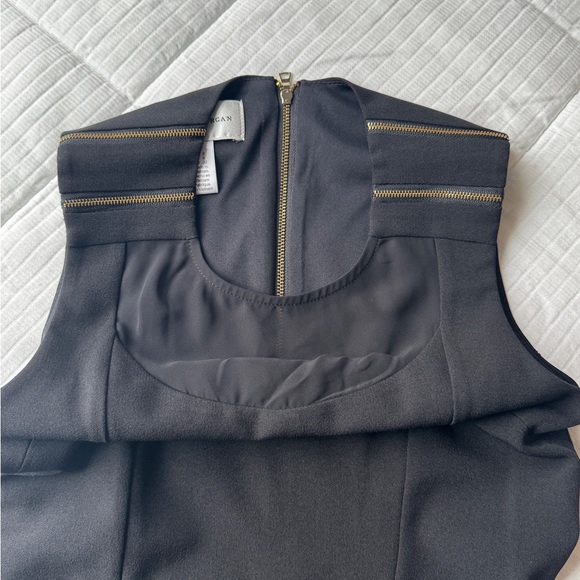 Donna Morgan black dress with gold zipper details - size 2 - Picture 4 of 9